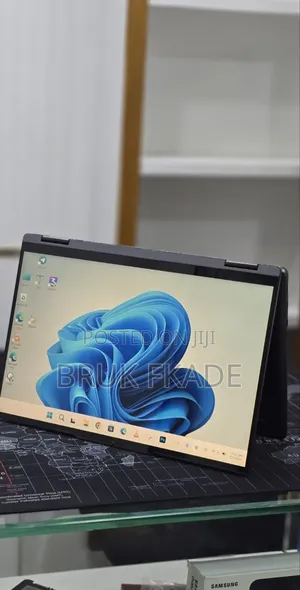 New Laptop Lenovo ThinkPad Yoga 16GB Intel Core Ultra 5 SSD 512GB