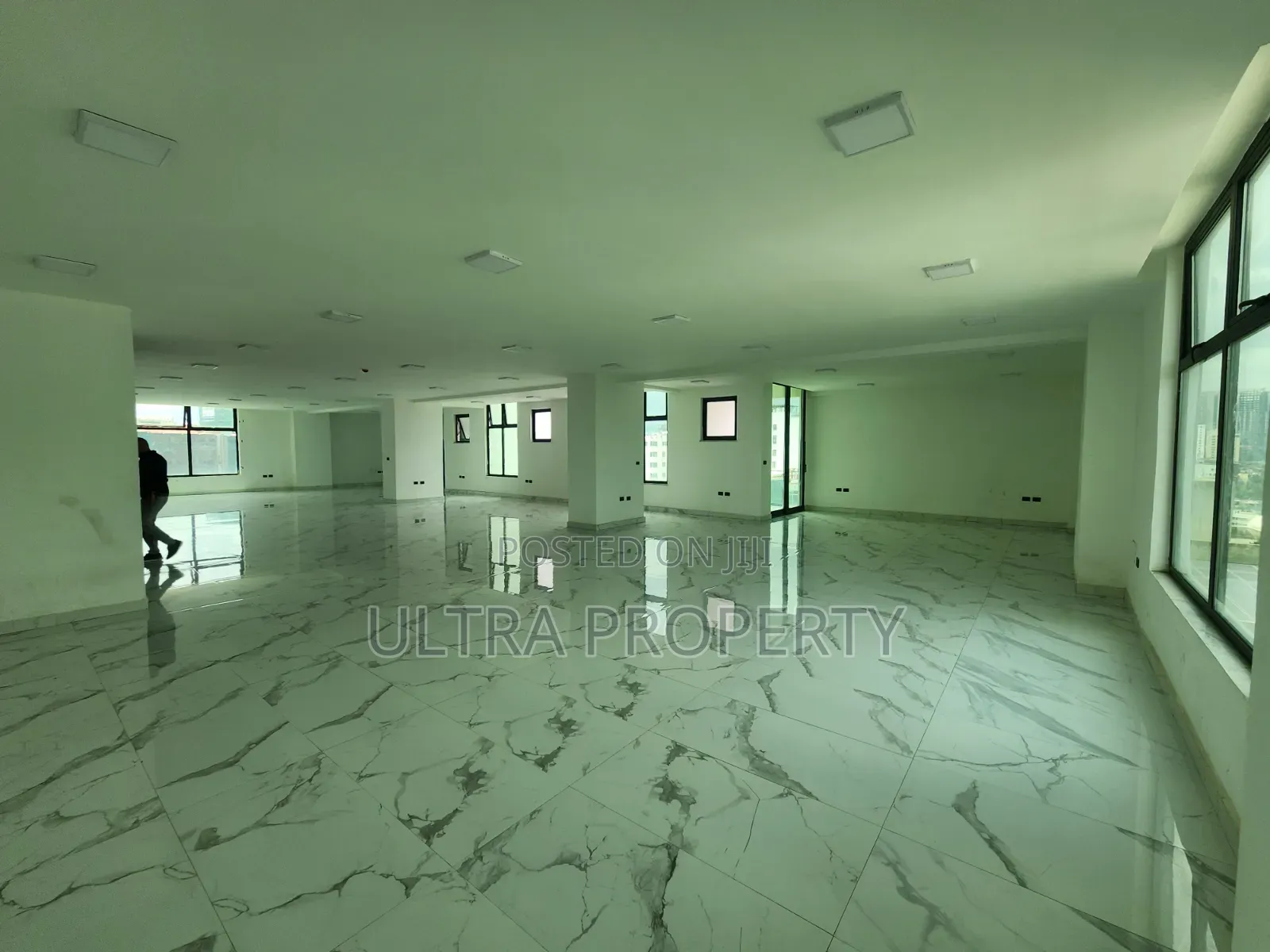 340 SQM Premium Office Space | Prime Location