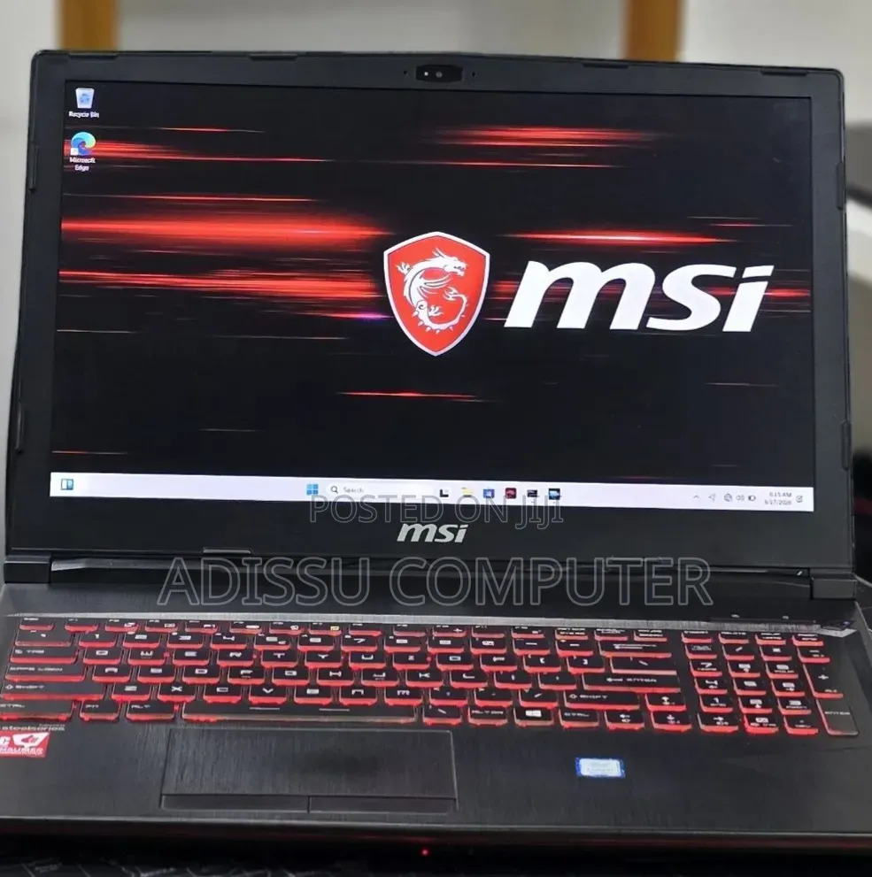 New Laptop MSI GP75 Leopard 16GB Intel Core i7 SSD 256GB