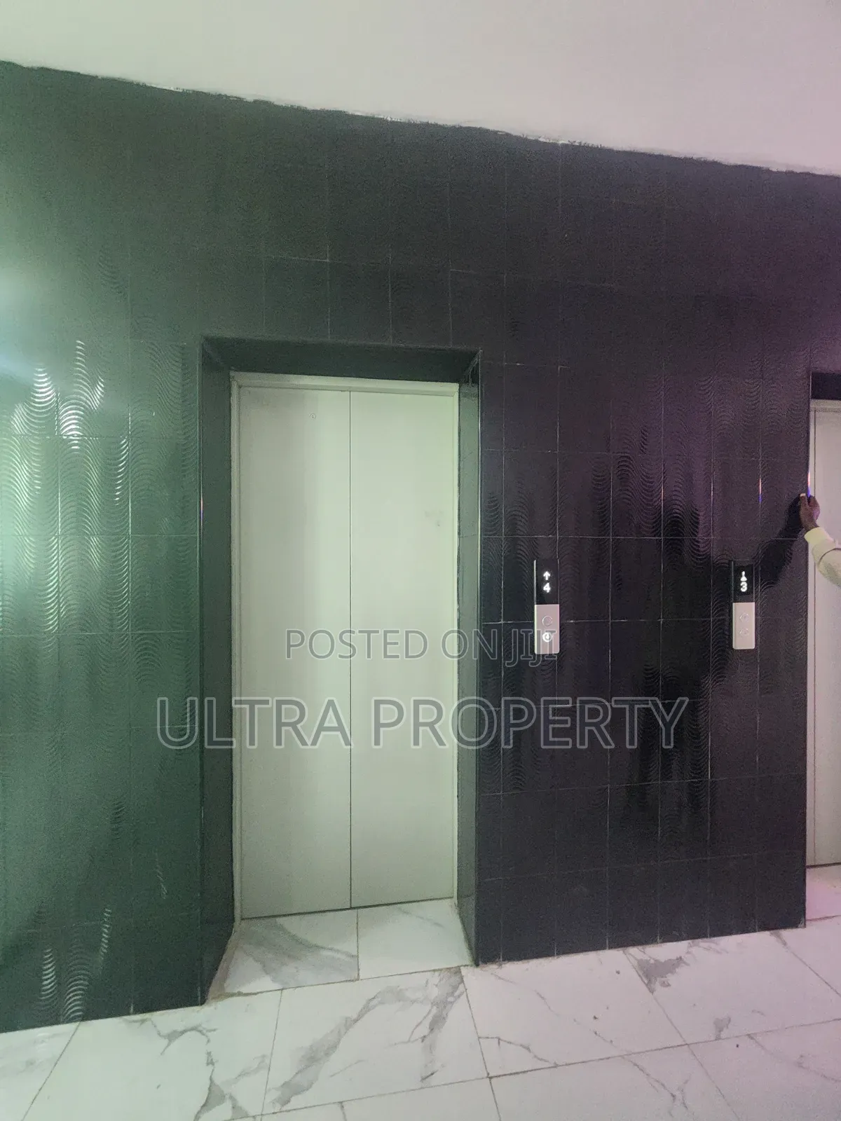 340 SQM Premium Office Space | Prime Location