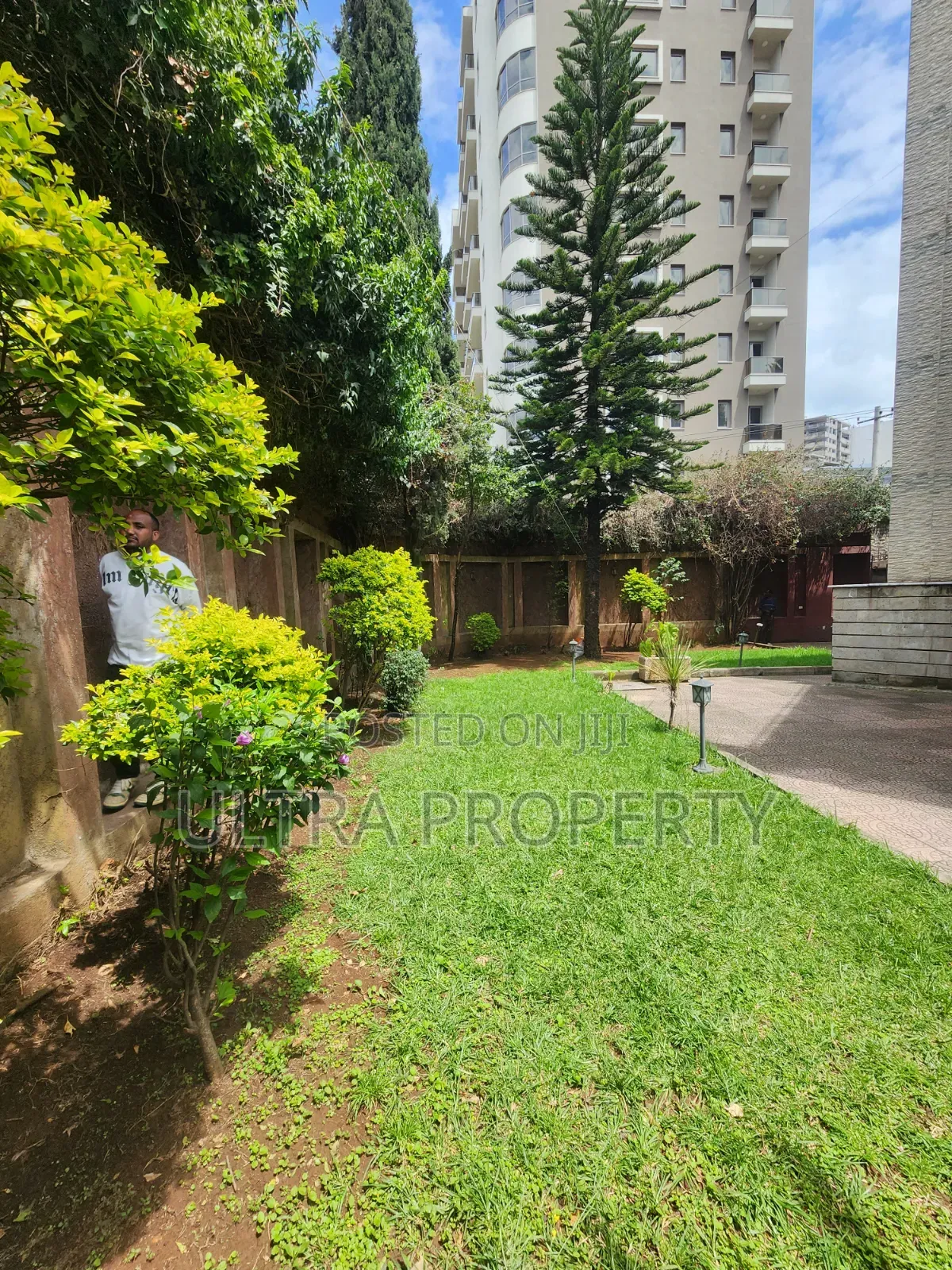5bdrm House in Bole for rent