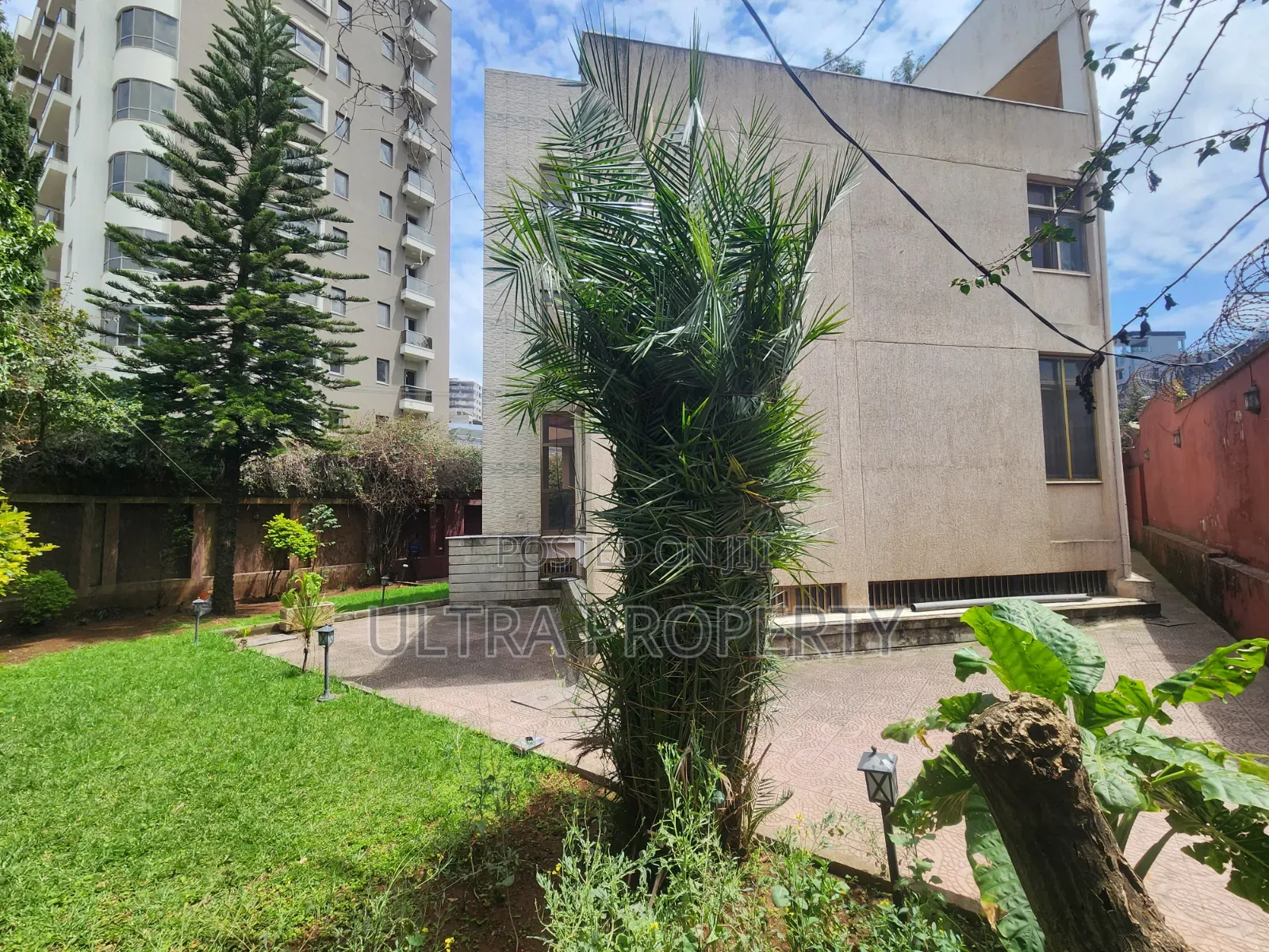 5bdrm House in Bole for rent
