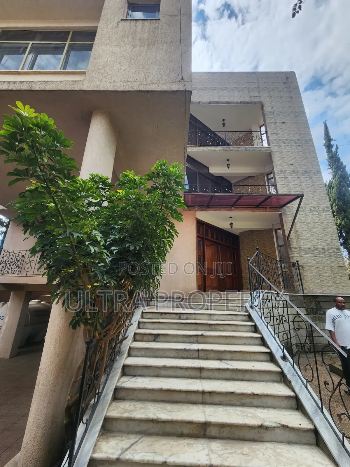 5bdrm House in Bole for rent