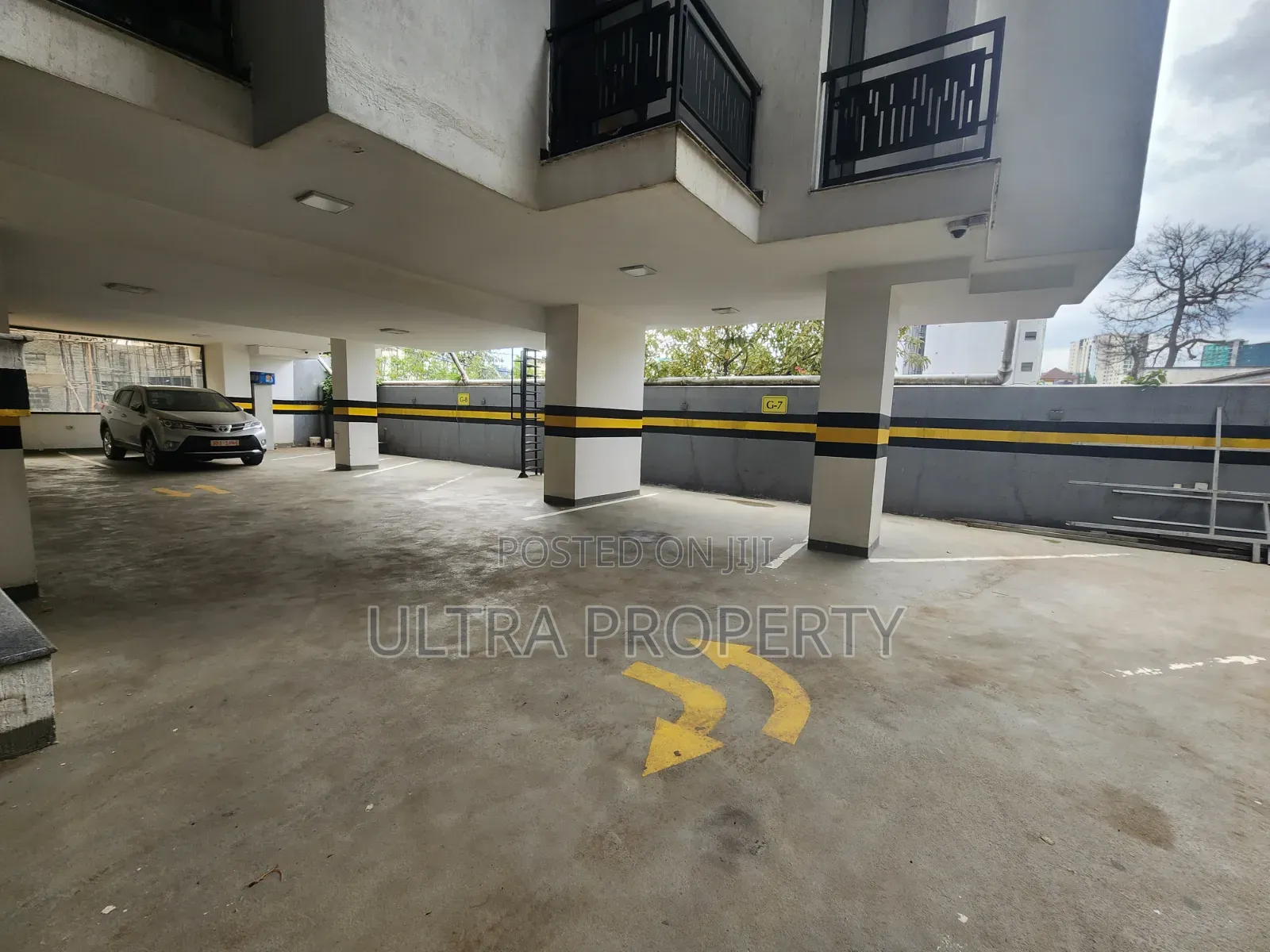 Furnished 3bdrm Apartment in Bole for rent
