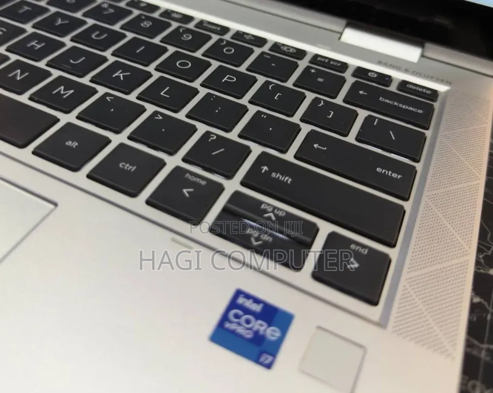 New Laptop HP EliteBook 830 G8 16GB Intel Core i7 SSD 512GB