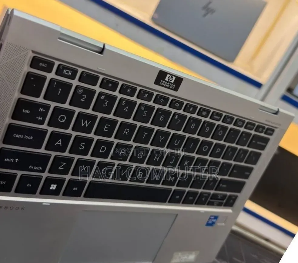 New Laptop HP EliteBook 830 G8 16GB Intel Core i7 SSD 512GB