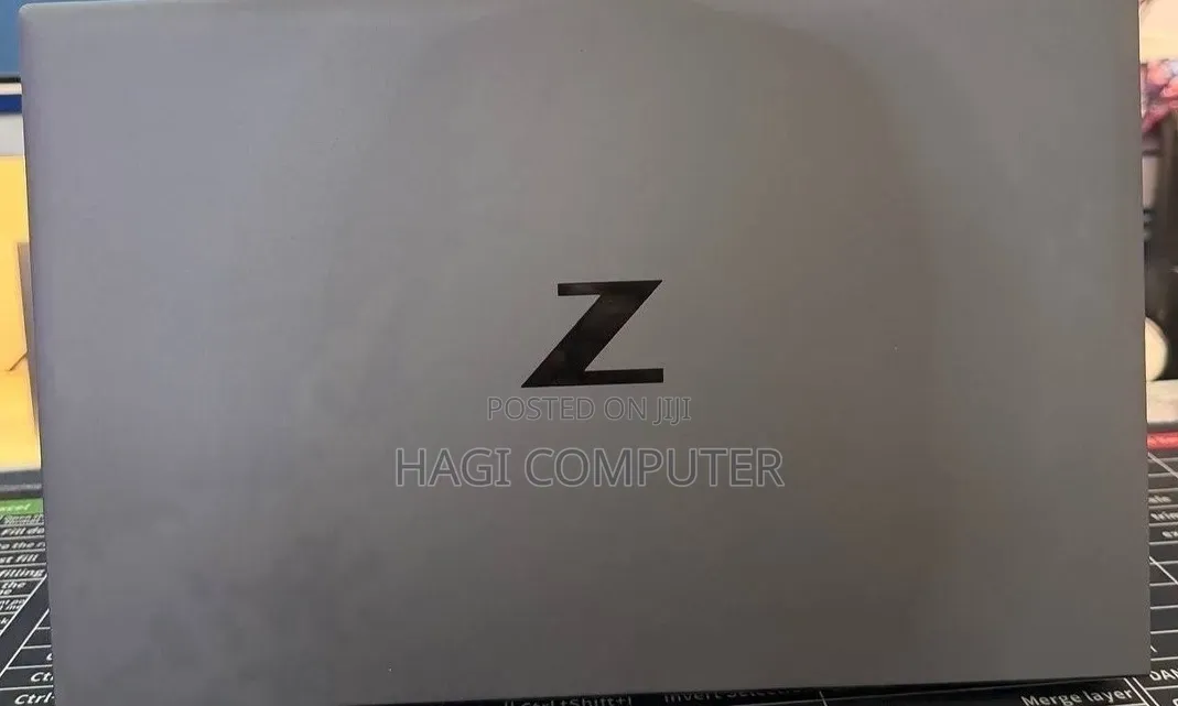 New Laptop HP ZBook Firefly 15 G7 16GB Intel Core i7 SSD 512GB