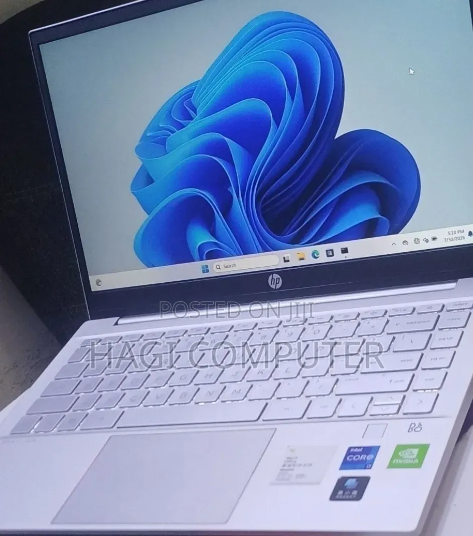 New Laptop HP Pavilion 14 16GB Intel Core i7 SSD 512GB