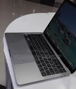 New Laptop Apple MacBook Pro 8GB Apple M1 Pro SSD 256GB