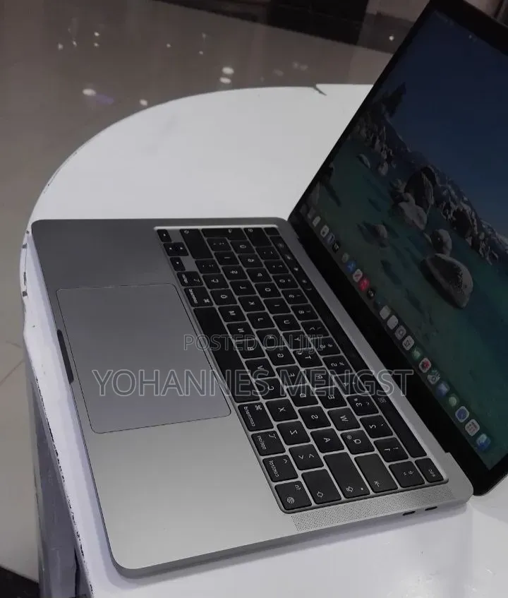 New Laptop Apple MacBook Pro 8GB Apple M1 Pro SSD 256GB