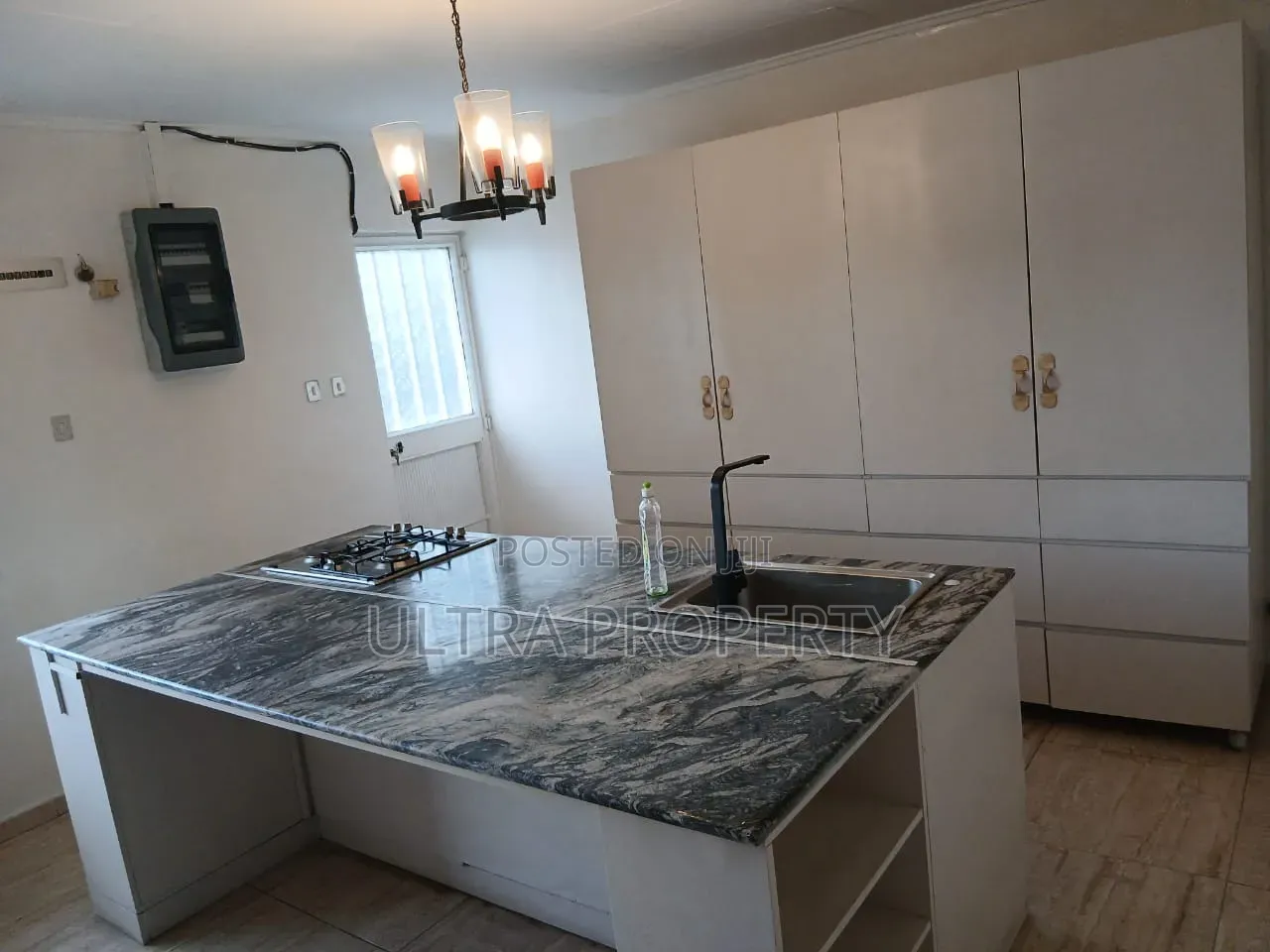 4bdrm House in Bole for rent