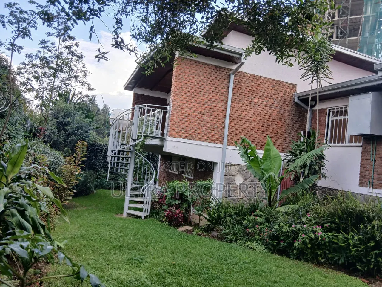 4bdrm House in Bole for rent