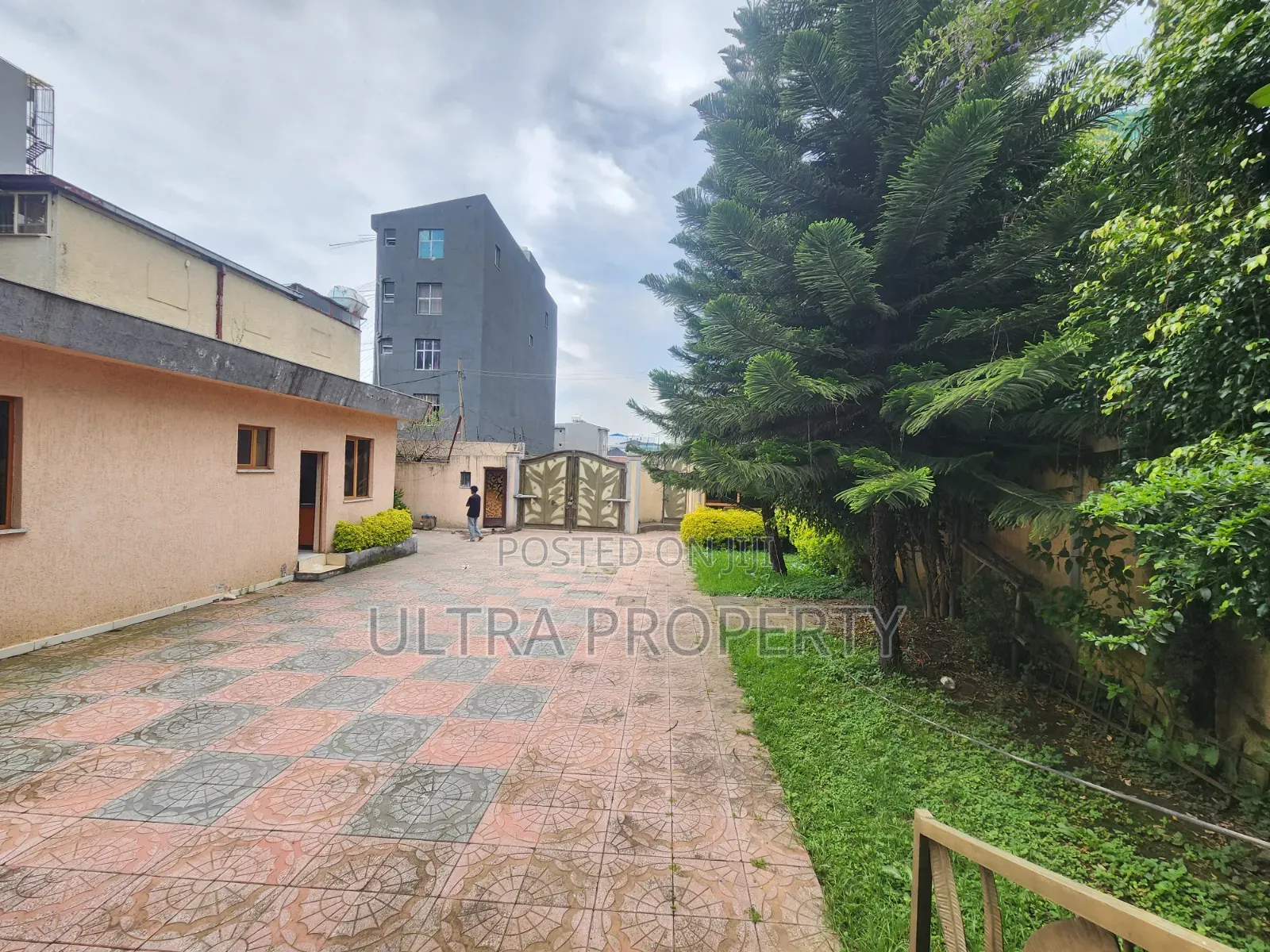 4bdrm House in Bole for rent