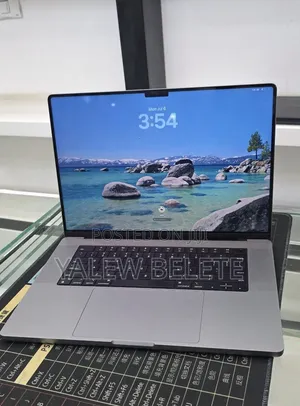 New Laptop Apple MacBook Pro 32GB Apple M1 Max SSD 1T