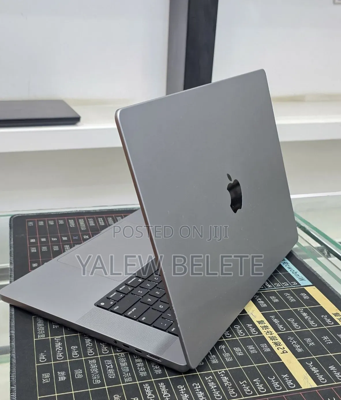 New Laptop Apple MacBook Pro 32GB Apple M1 Max SSD 1T