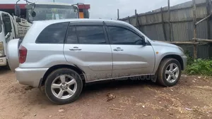Toyota RAV4 2002 Silver