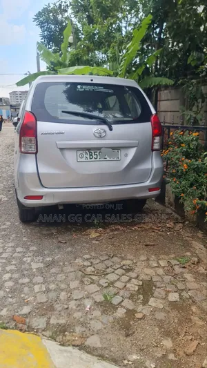 Toyota Avanza 2013 Silver