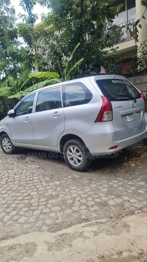 Toyota Avanza 2013 Silver