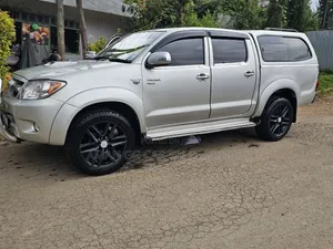 Toyota Hilux 2008 Silver