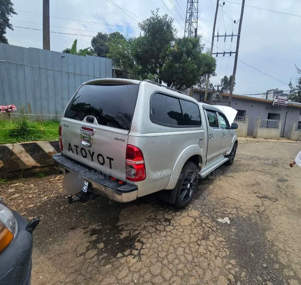 Toyota Hilux 2008 Silver