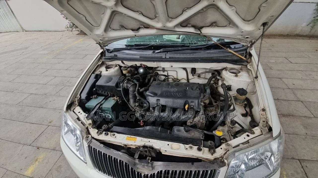 Toyota Corolla 2007 Ivory