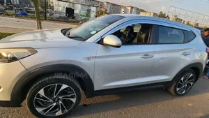 Hyundai Tucson 2017 Purple