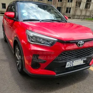 Toyota Raize 2022 Red
