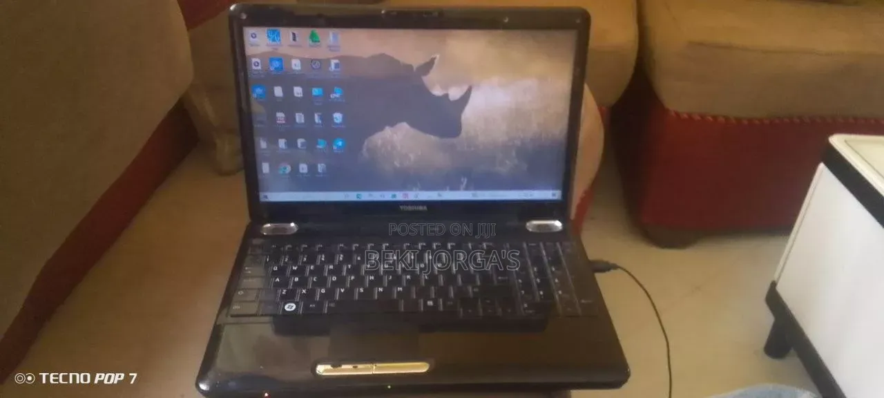 Laptop Toshiba 4GB Intel Core i3 HDD 500GB