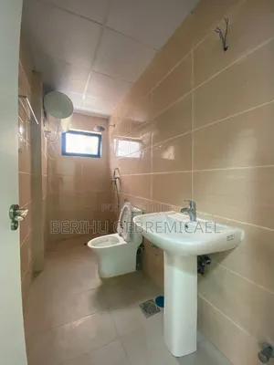 3bdrm Apartment in Aware, Yeka for rent