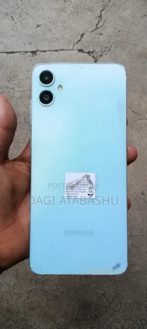 New Samsung Galaxy M05 64 GB