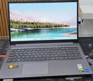 New Laptop Lenovo LOQ 15ARP9 12GB Intel Core i5 SSD 512GB