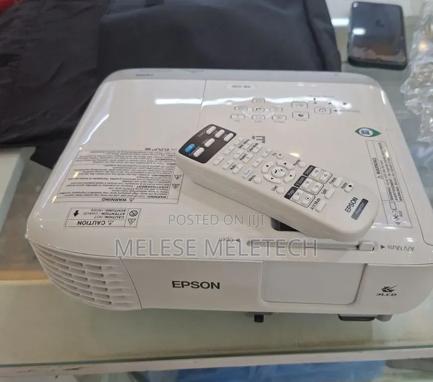 EEpson E-X39 Projector