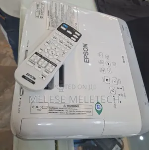 EEpson E-X39 Projector