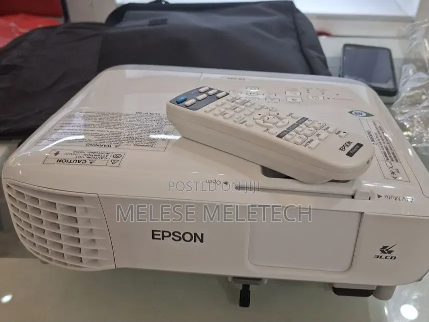 EEpson E-X39 Projector