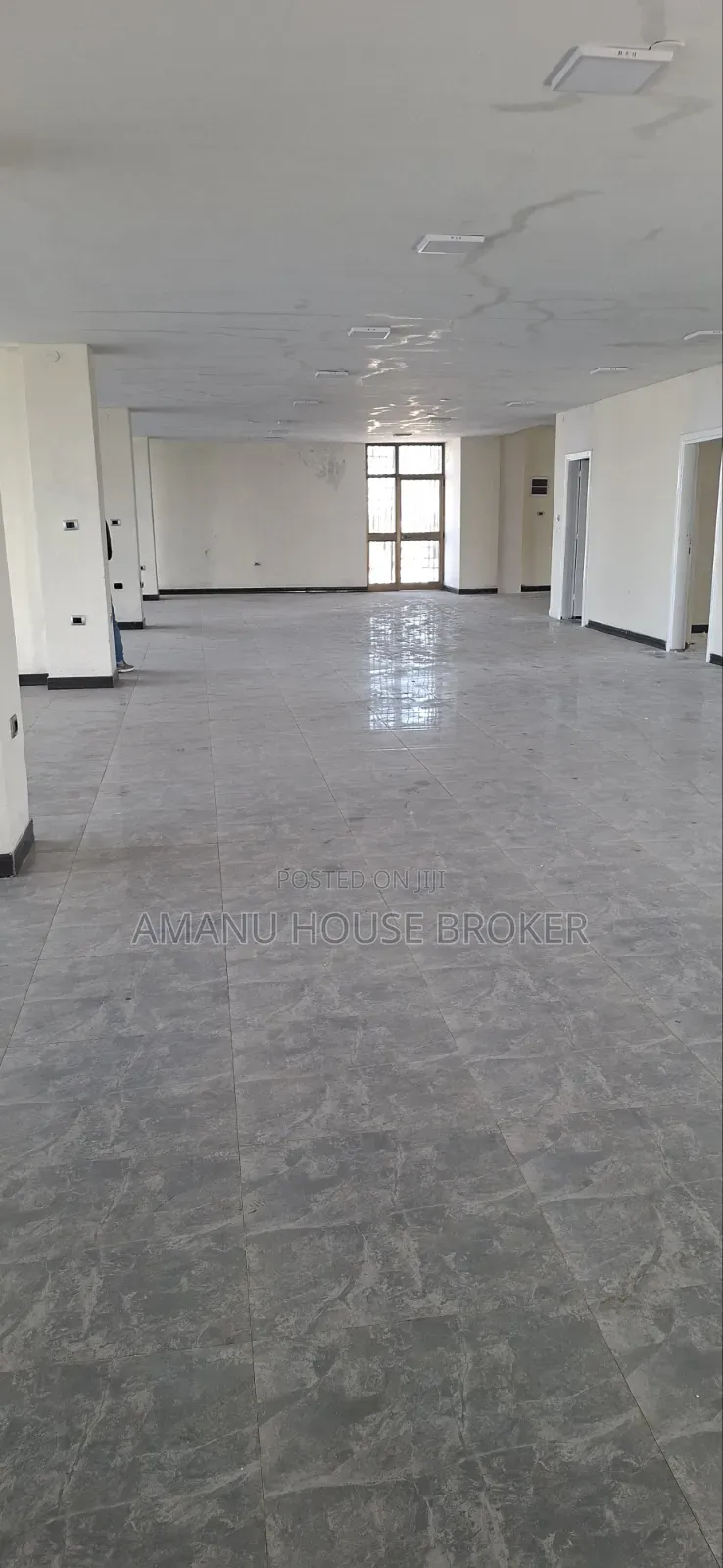  Urgent Commercial Lease: Modern G+8 Building in Bole