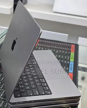 New Laptop Apple MacBook Pro 2021 M1 16GB Apple M1 Pro SSD 512GB