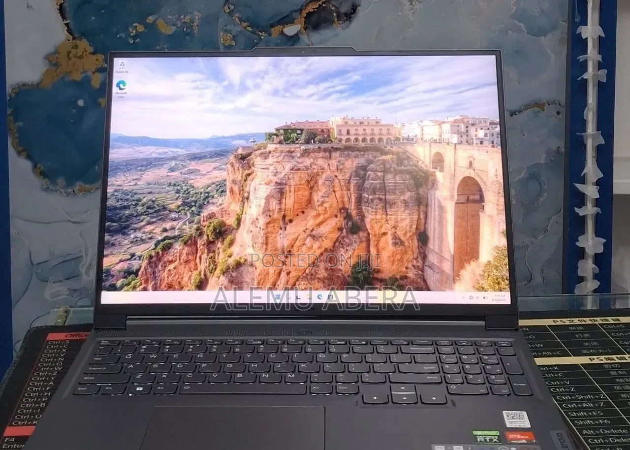 New Laptop Lenovo Legion 5 16GB AMD Ryzen 7 SSD 1T