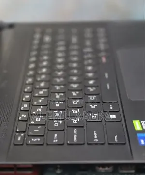 New Laptop MSI Creator 17 B11UE-224 32GB Intel Core i7 SSD 1T