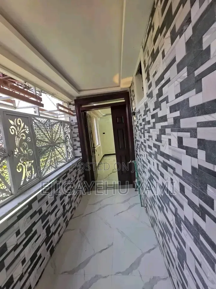 Furnished 3bdrm Condo in ኮንዶሚንየም, Bole for sale