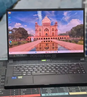 New Laptop MSI P65 Creator 32GB Intel Core i7 SSD 1T