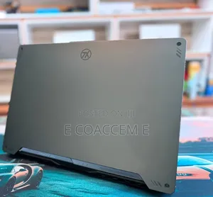 New Laptop Asus 16GB AMD Ryzen 7 SSD 512GB