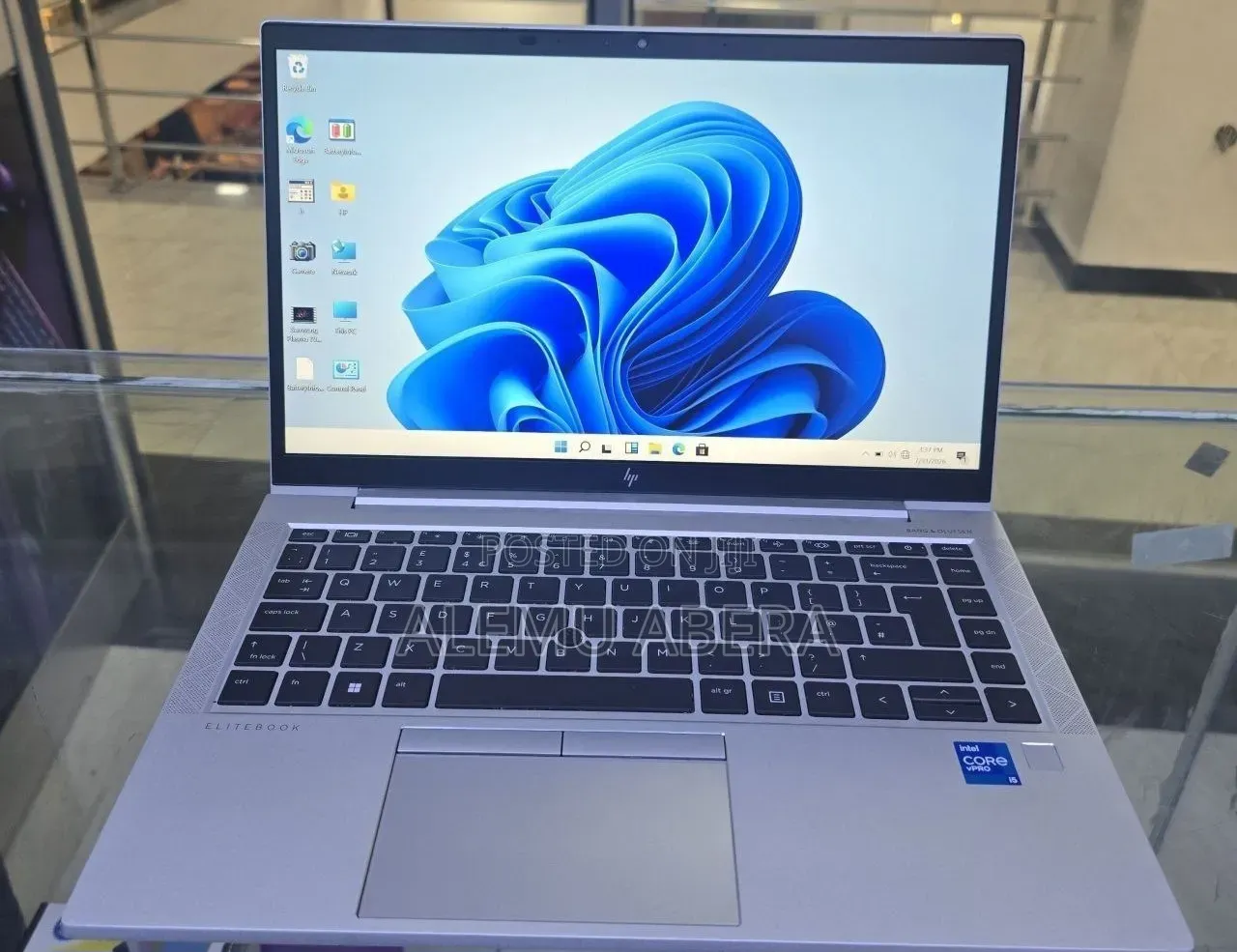 New Laptop HP EliteBook 840 G8 16GB Intel Core i5 SSD 512GB