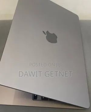 New Laptop Apple MacBook Air 2025 M4 16GB Apple M4 SSD 512GB
