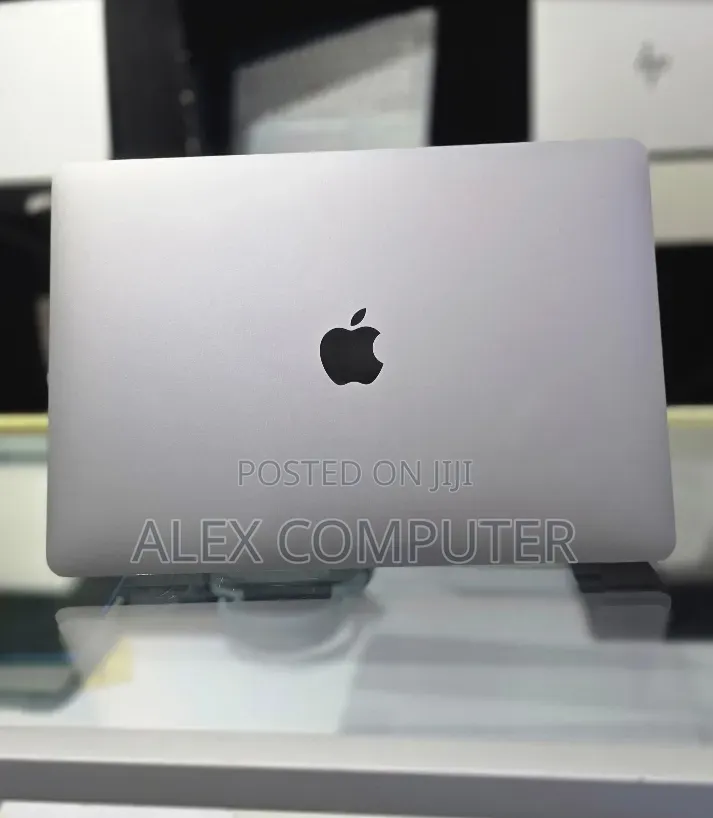 New Laptop Apple MacBook Pro 2020 M1 16GB Apple M1 SSD 1T