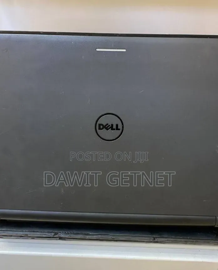 Laptop Dell Latitude 5310 4GB Intel Pentium HDD 320GB