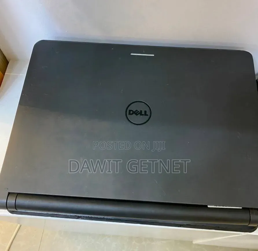 Laptop Dell Latitude 5310 4GB Intel Pentium HDD 320GB