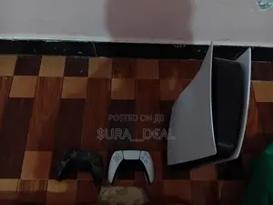 Original PS5 : Console and Joysticks
