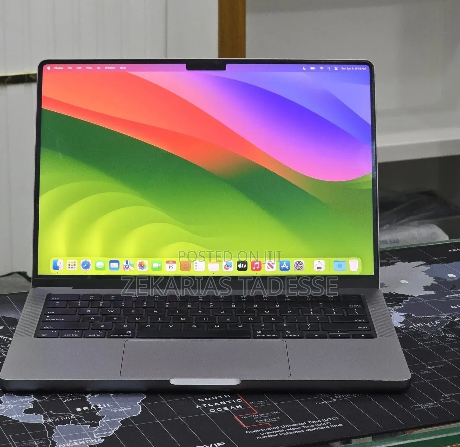New Laptop Apple MacBook Pro 2024 M3 16GB Apple M3 Pro SSD 512GB