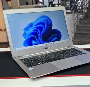 New Laptop Asus 8GB Intel Core i5 SSD 256GB