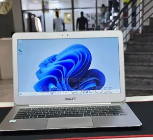 New Laptop Asus 8GB Intel Core i5 SSD 256GB